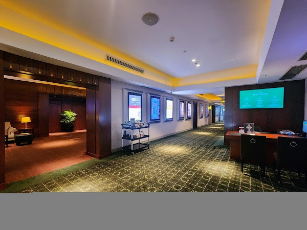 EMPORIUM PLUIT XXI